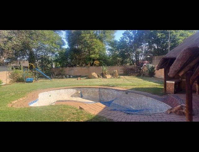 4 BEDROOM HOUSE FOR SALE IN LAMBTON